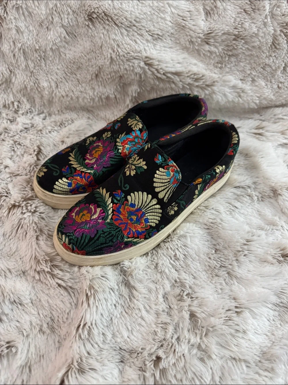 Brash Slip-On Floral Brocade Sneakers - Black size 8